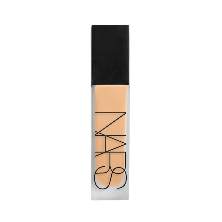 Display zoomed image number 1: NATURAL MATTE LONGWEAR FOUNDATION, PUNJAB